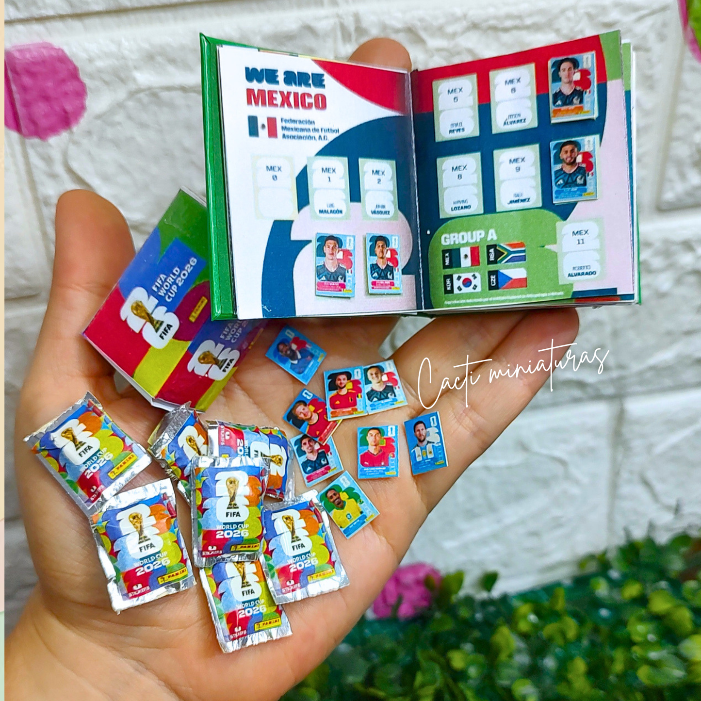 Kit Mini Álbum del Mundial completo  – Álbum artesanal, Stickers, Mini Balón y Sobres Coleccionables