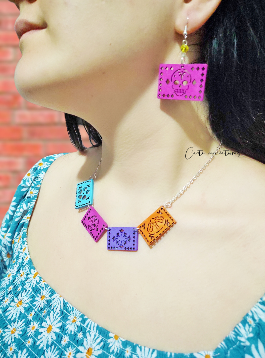 Collar papel picado día de muertos - Artesanía hecha a mano