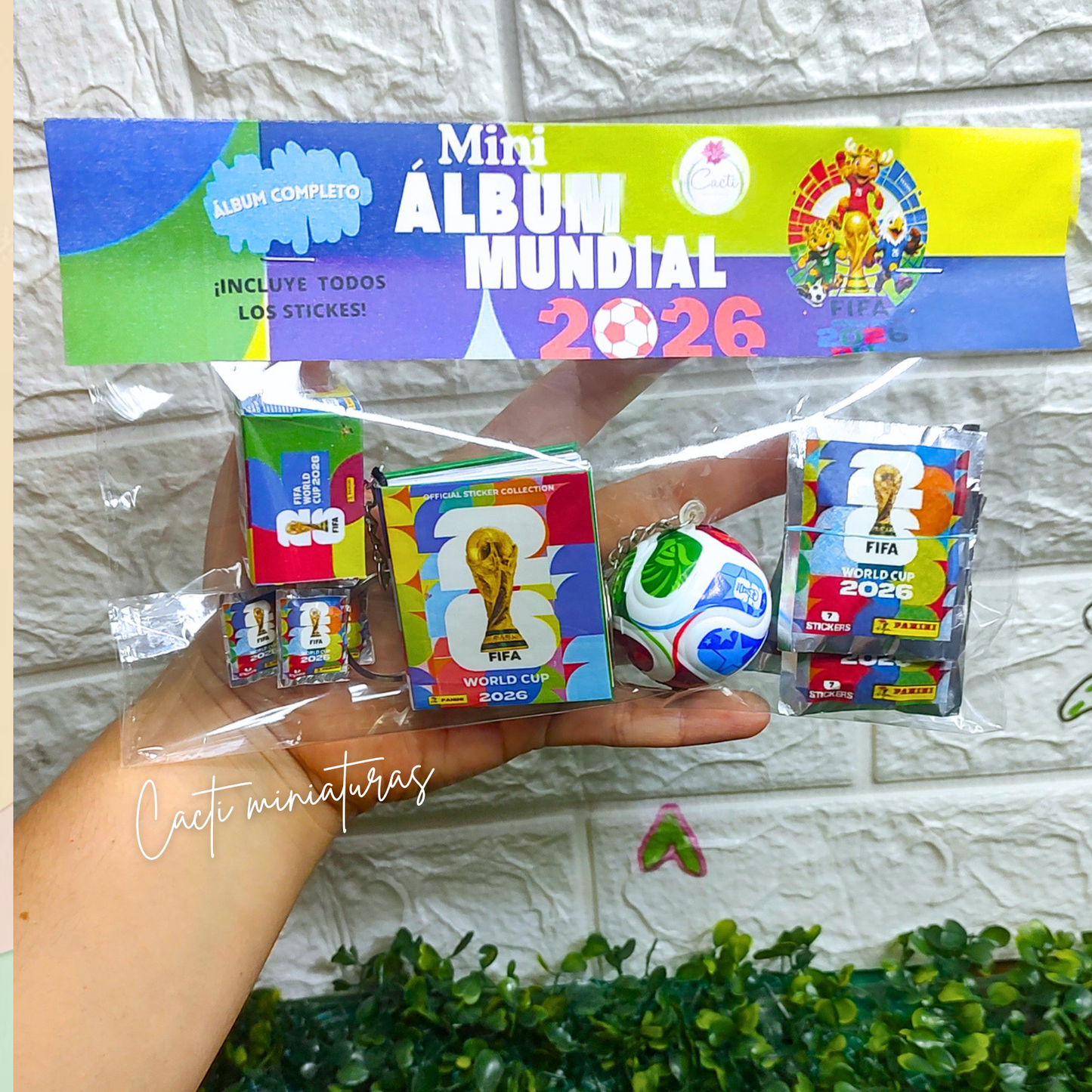 Kit Mini Álbum del Mundial completo  – Álbum artesanal, Stickers, Mini Balón y Sobres Coleccionables